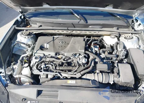 2025 Toyota Camry Le z USA, uszkodzony, nr VIN 4T1DAACK6SU074080